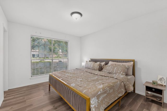 3900 N Shadycreek Drive, Arlington, TX 76013