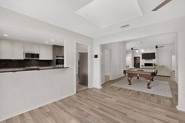 3900 N Shadycreek Drive, Arlington, TX 76013