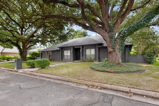 3900 N Shadycreek Drive, Arlington, TX 76013