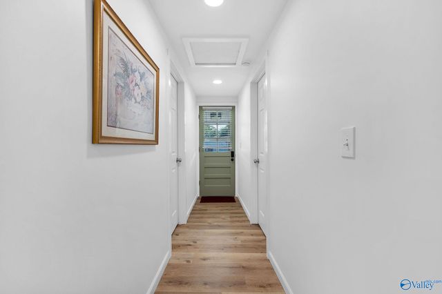 2513 Lakeview Drive, Guntersville, AL 35976