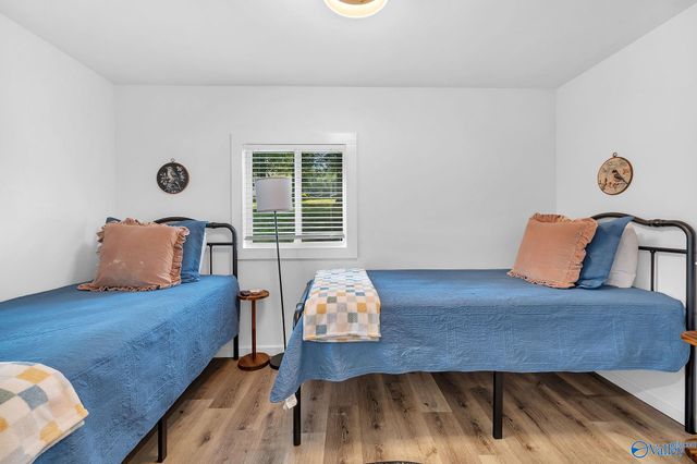 2513 Lakeview Drive, Guntersville, AL 35976