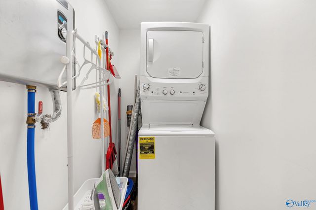 2513 Lakeview Drive, Guntersville, AL 35976