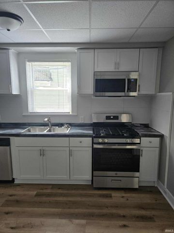2815 S Harrison Street, Fort Wayne, IN 46807