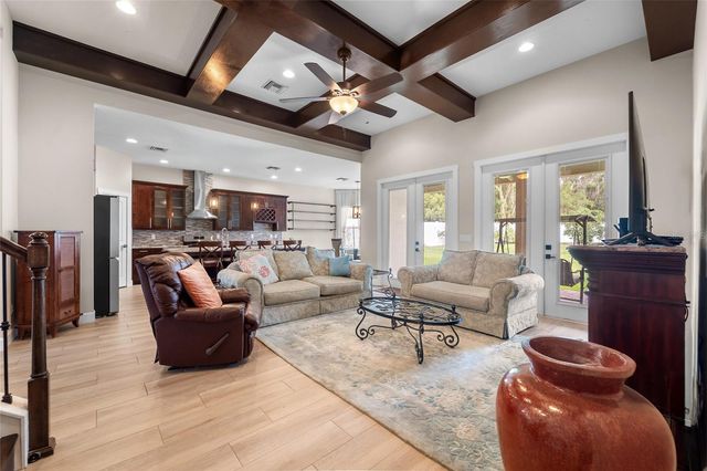 315 S GLEN ARVEN AVENUE, Tampa, FL 33617