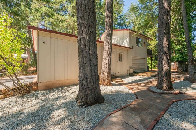 220 & 230 Lakeview Drive, Trinity Center, CA 96091