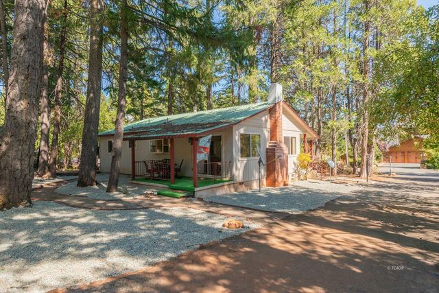 220 & 230 Lakeview Drive, Trinity Center, CA 96091