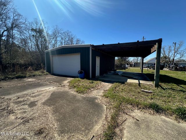14121 Dedeaux Road, Gulfport, MS 39503