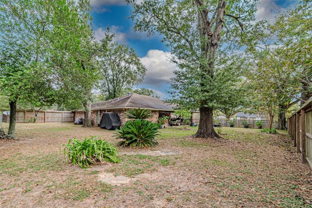 2103 Taylor Street, Waller, TX 77484