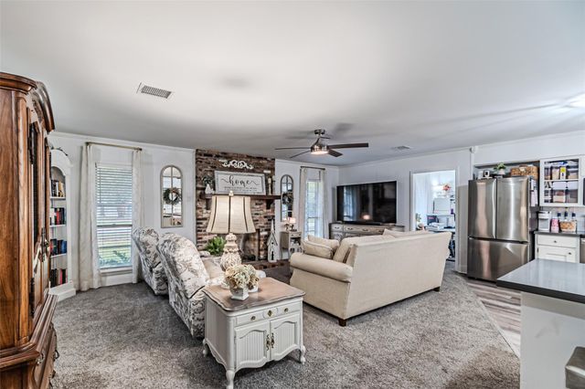 2103 Taylor Street, Waller, TX 77484