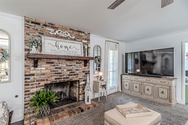 2103 Taylor Street, Waller, TX 77484