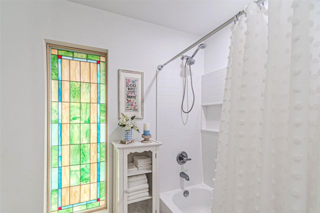 2103 Taylor Street, Waller, TX 77484