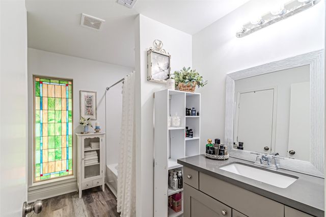 2103 Taylor Street, Waller, TX 77484