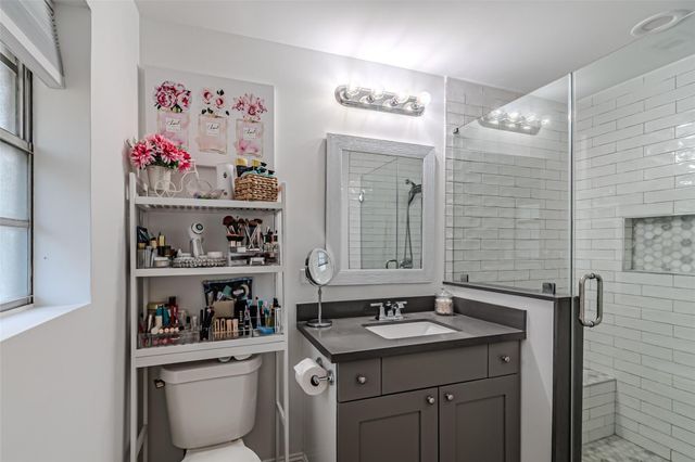 2103 Taylor Street, Waller, TX 77484