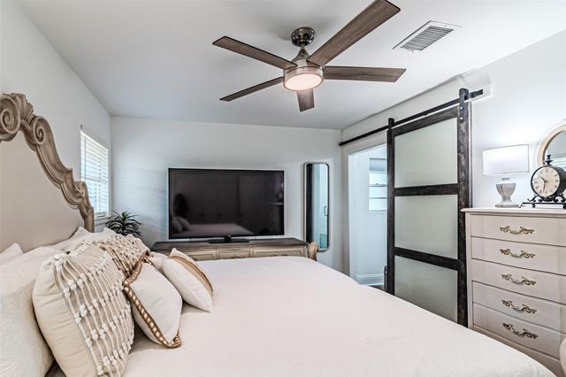 2103 Taylor Street, Waller, TX 77484