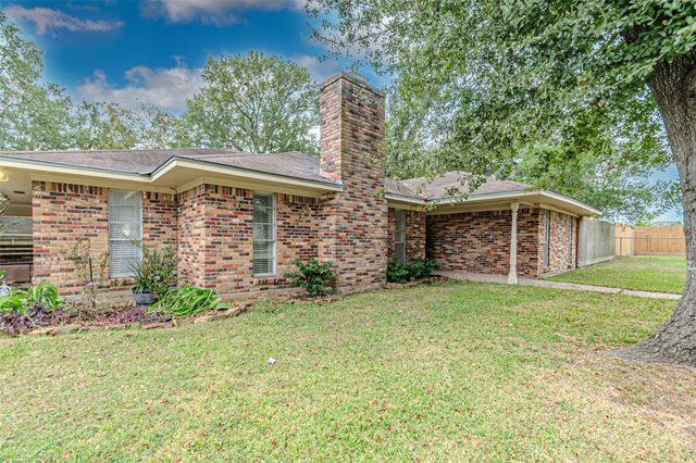 2103 Taylor Street, Waller, TX 77484