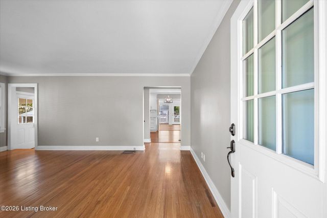 4502 Blenheim Rd, Louisville, KY 40207