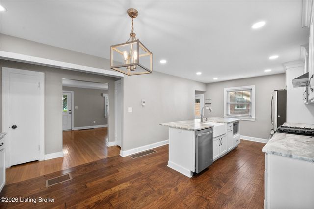 4502 Blenheim Rd, Louisville, KY 40207