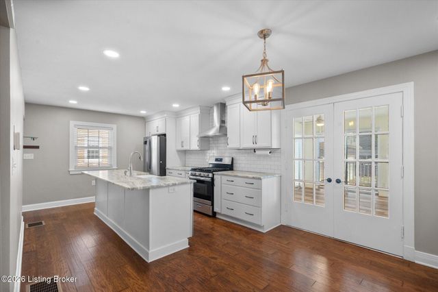 4502 Blenheim Rd, Louisville, KY 40207