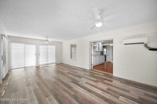 4502 Blenheim Rd, Louisville, KY 40207