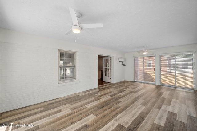 4502 Blenheim Rd, Louisville, KY 40207