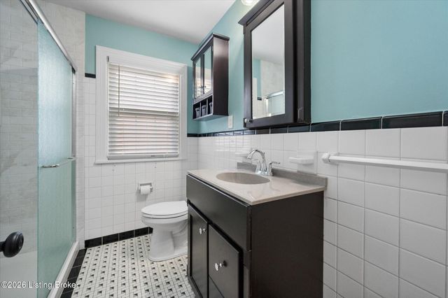 4502 Blenheim Rd, Louisville, KY 40207