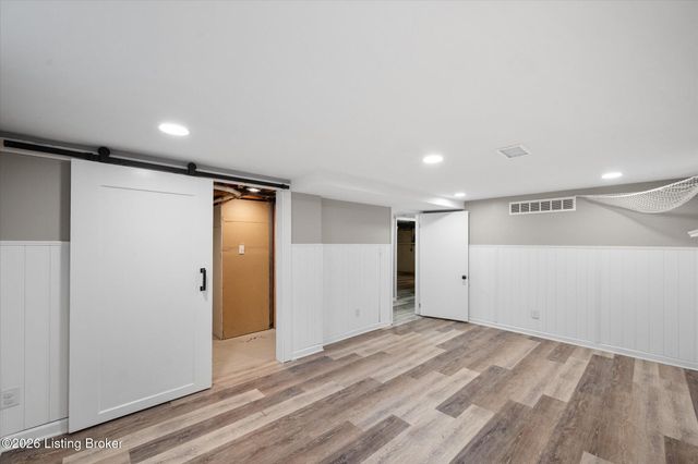 4502 Blenheim Rd, Louisville, KY 40207