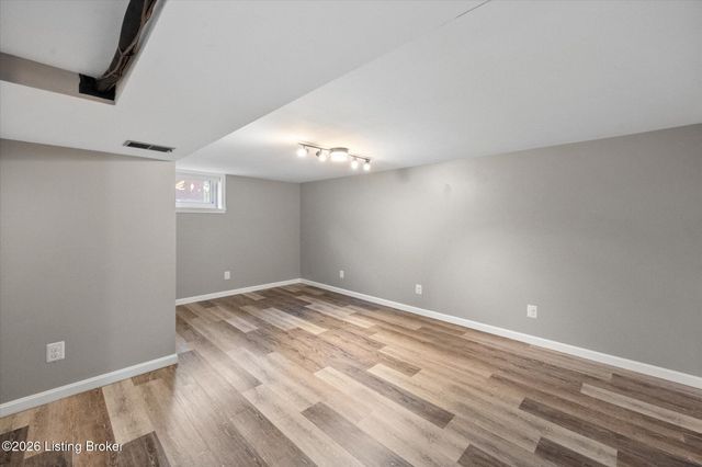 4502 Blenheim Rd, Louisville, KY 40207