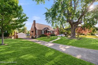 4502 Blenheim Rd, Louisville, KY 40207