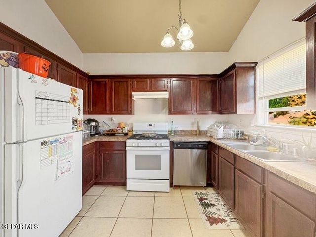 4056 Tierra Patino Lane, El Paso, TX 79938