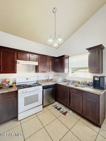 4056 Tierra Patino Lane, El Paso, TX 79938