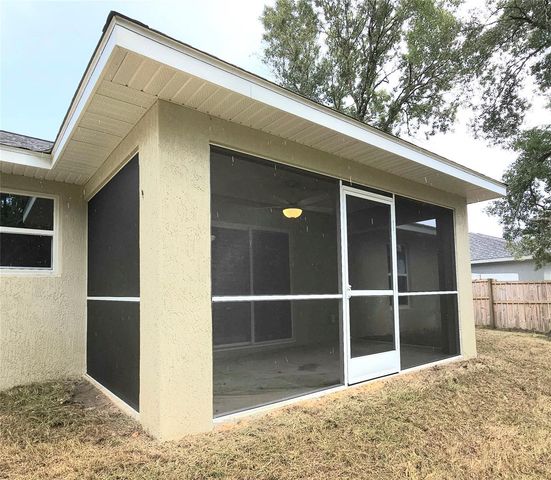 36 HEMLOCK RADIAL CIRCLE, Ocala, FL 34472