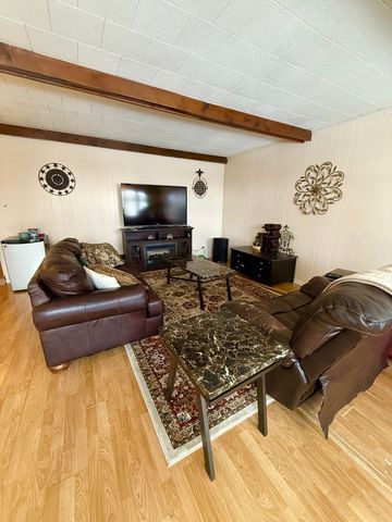 2909 Oakton Street, Park Ridge, IL 60068