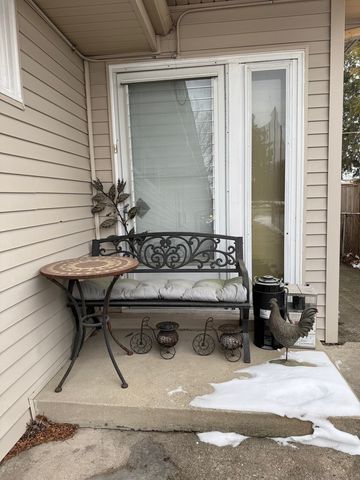 2909 Oakton Street, Park Ridge, IL 60068