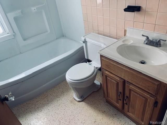 184 W Strathmore Avenue, Pontiac, MI 48340