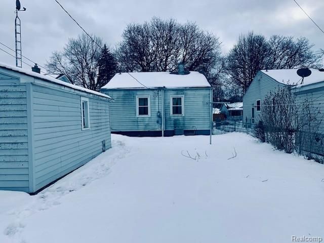 184 W Strathmore Avenue, Pontiac, MI 48340