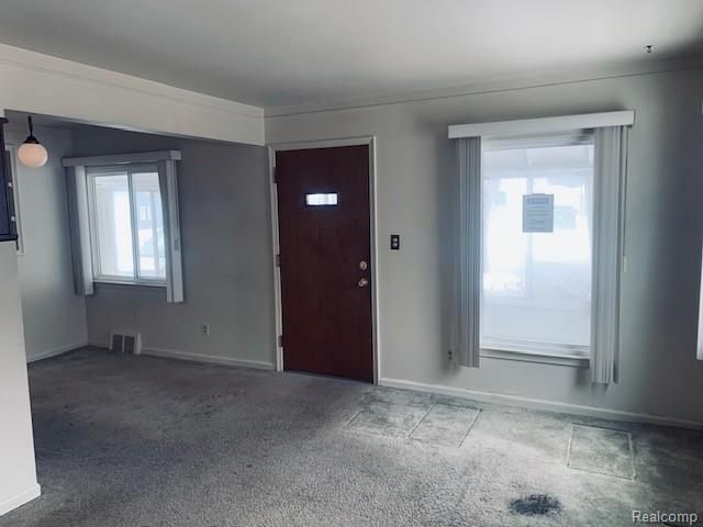 184 W Strathmore Avenue, Pontiac, MI 48340