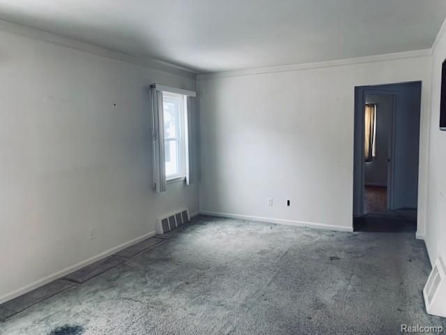 184 W Strathmore Avenue, Pontiac, MI 48340