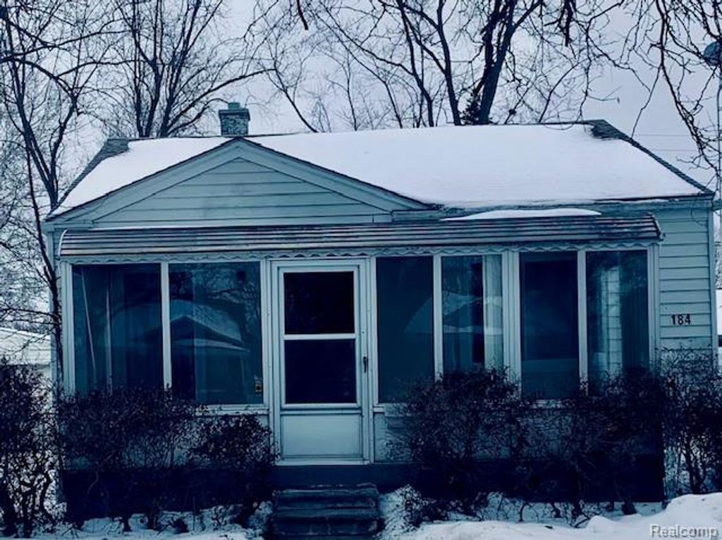 184 W Strathmore Avenue, Pontiac, MI 48340