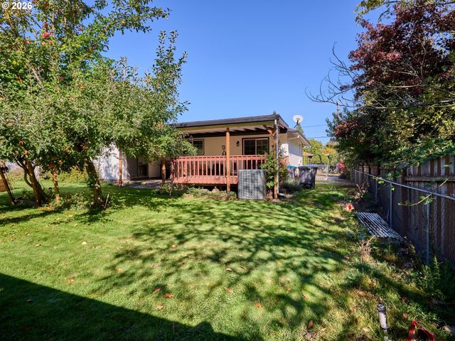 710 Nw 11TH St, Mc Minnville, OR 97128