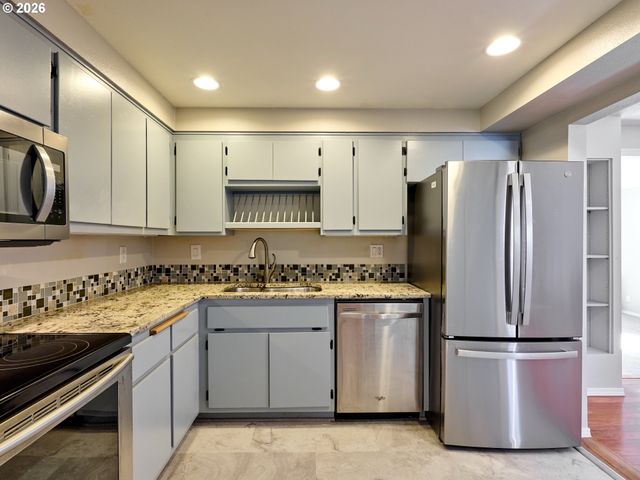 710 Nw 11TH St, Mc Minnville, OR 97128