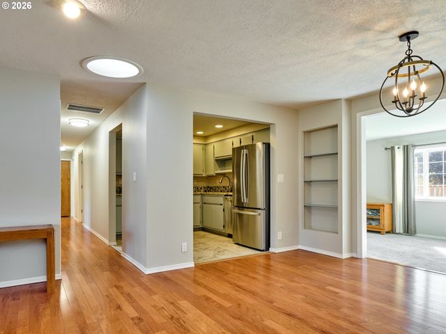 710 Nw 11TH St, Mc Minnville, OR 97128