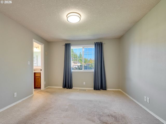 710 Nw 11TH St, Mc Minnville, OR 97128