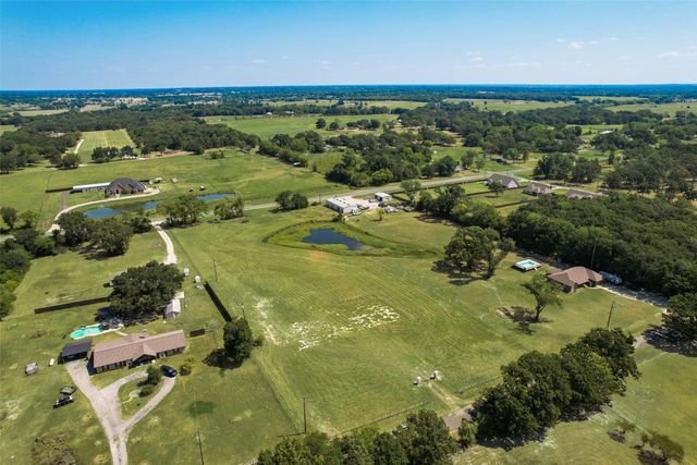 554 VZ County Road 2517, Canton, TX 75103
