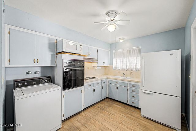 11025 W FLORIDA Avenue, Sun City, AZ 85351