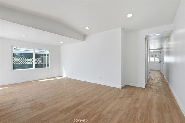 1660 Whittier Ave Spc 29 29, Costa Mesa, CA 92627