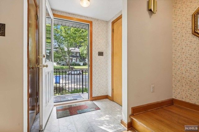 232 Carmita Avenue, Rutherford, NJ 07070