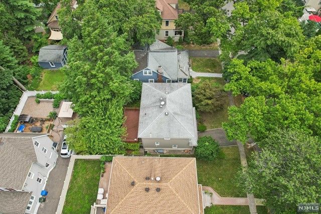 232 Carmita Avenue, Rutherford, NJ 07070