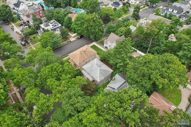 232 Carmita Avenue, Rutherford, NJ 07070