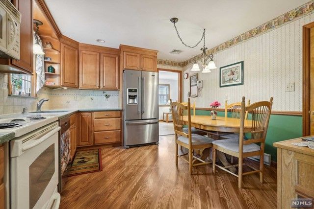 232 Carmita Avenue, Rutherford, NJ 07070