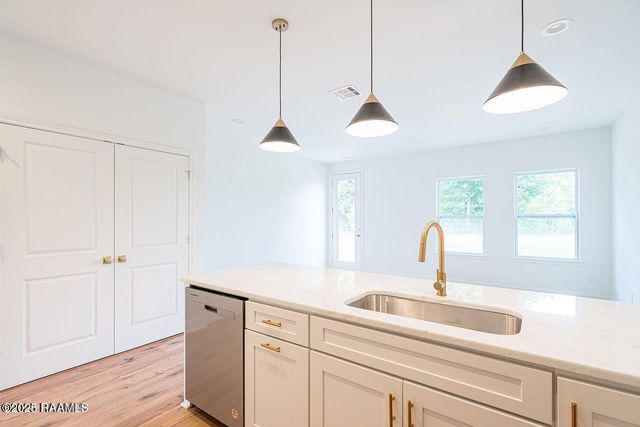 8552 Cat Road A, Maurice, LA 70555